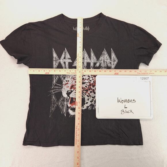 Def Leppard Band Graphic Short Sleeve Crew Neck Shirt Womens Size Large L Black - Picture 5 of 9